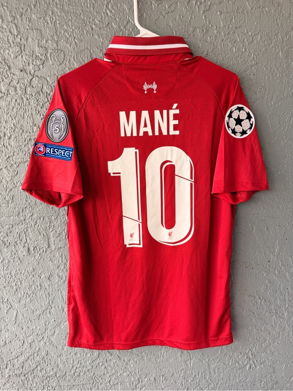 Liverpool Mane 2019 Red Soccer Jersey Champions Men Size - Picture 3 of 4